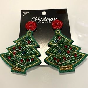 NWT - Beaded Christmas Tree Earrings